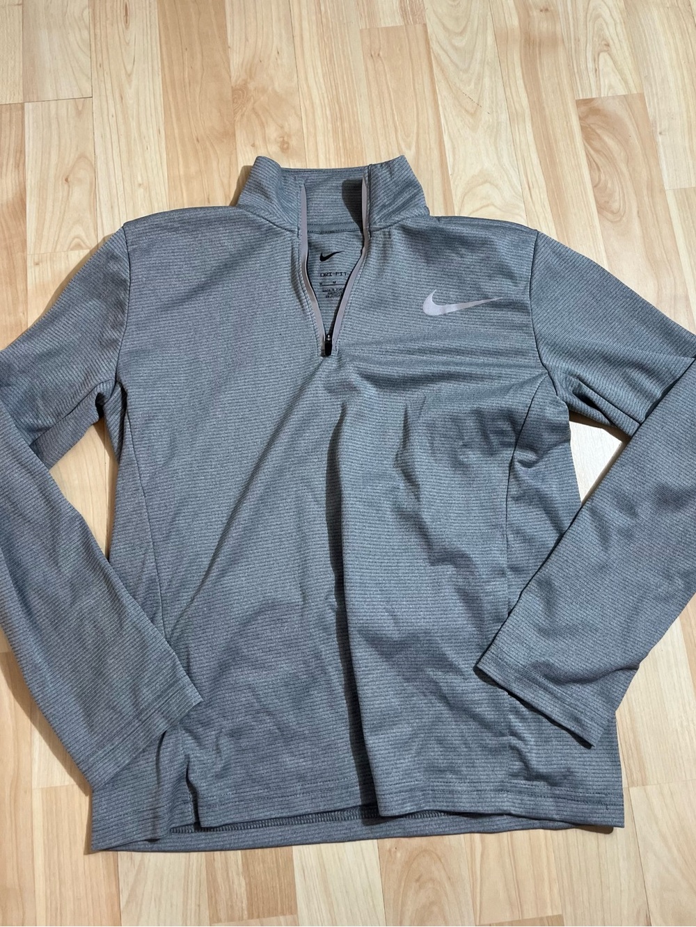 Nike kids girls 1/4 zip up long sleeve top size medium